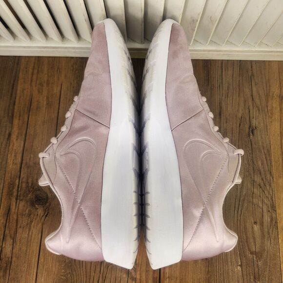 Nike Tanjun Premium Particle Rose Women Sz 9 Pink Satin Running Shoes 917537-601 - Picture 5 of 9